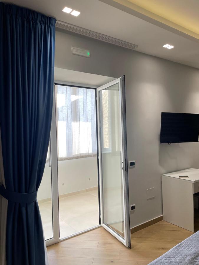 M&M Guest House Ercolano Bagian luar foto
